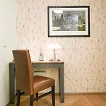 Youth - Ku'damm Apartment