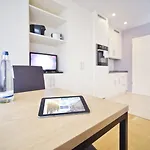 Youth - Ku'damm Apartment *