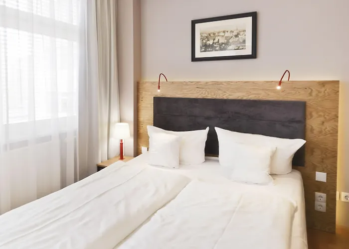 Apartment Youth - Ku'damm