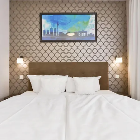 Apartment Youth - Ku'damm *