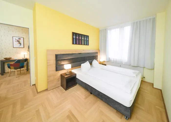 Youth - Ku'damm * 베를린