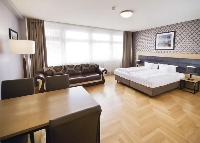 Youth - Ku'damm 베를린