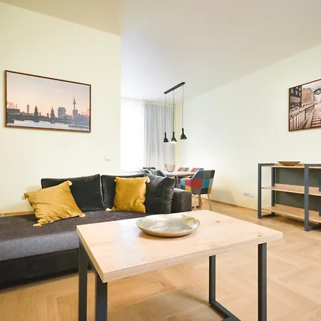 Апартаменты Youth - Ku'damm *