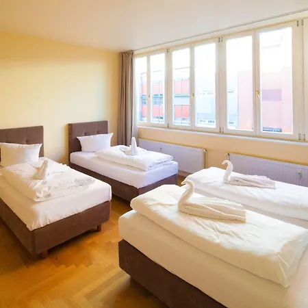 Апартаменты Youth - Ku'damm *