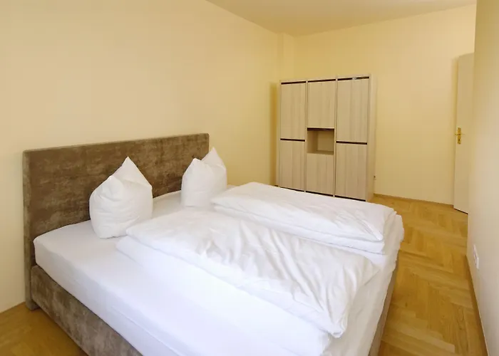 Youth - Ku'damm Apartament *