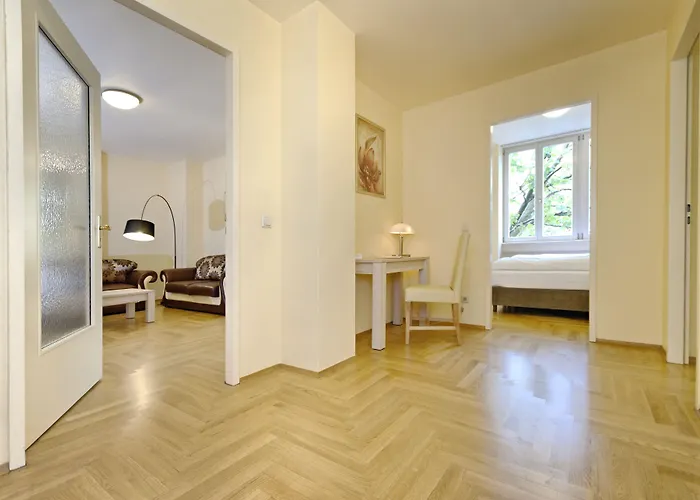 Youth - Ku'damm Apartament