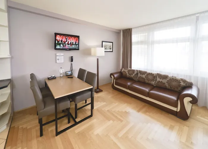 Youth - Ku'damm Apartament *