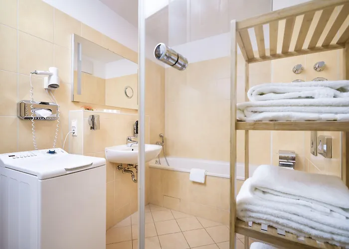 Youth - Ku'damm Apartament